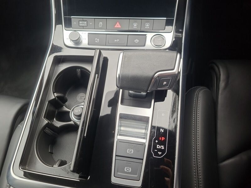 More views of Audi Q7