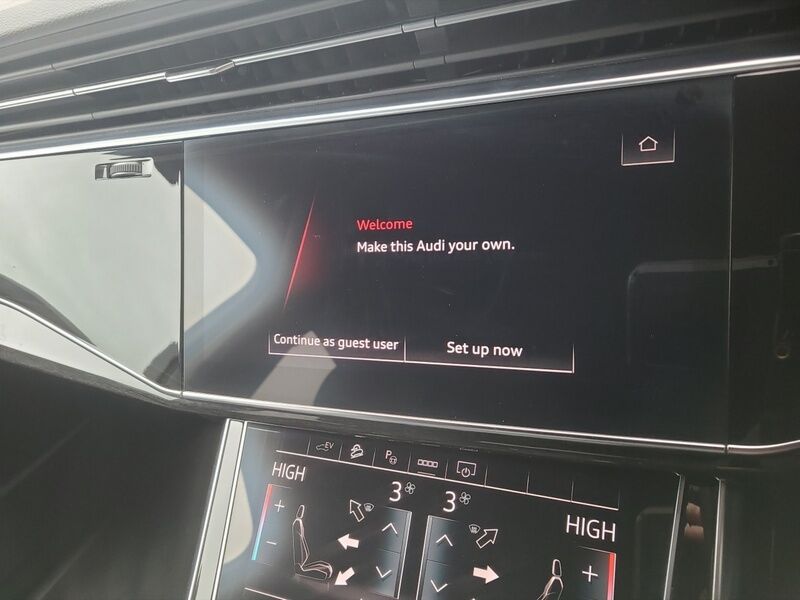 More views of Audi Q7