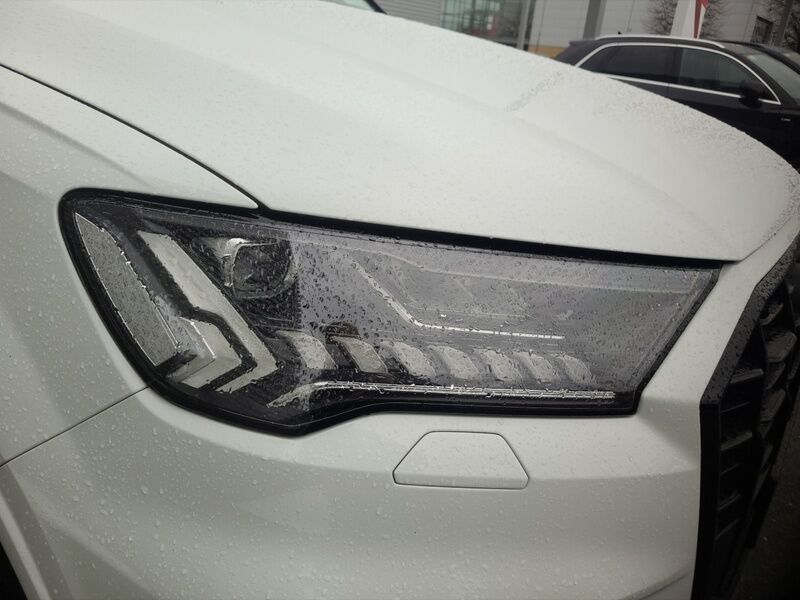 More views of Audi Q7