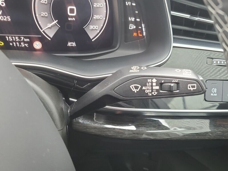 More views of Audi Q7