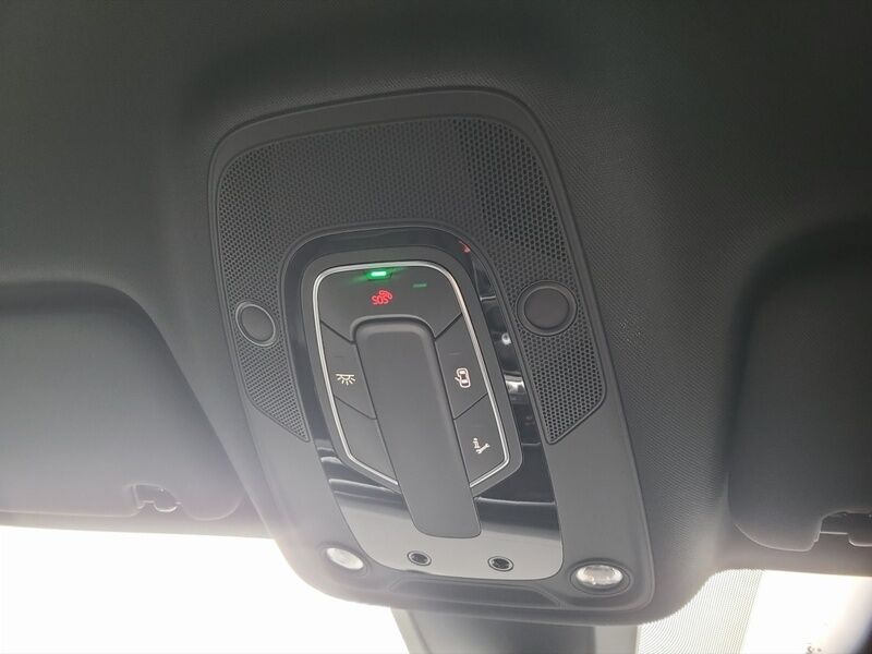 More views of Audi Q7