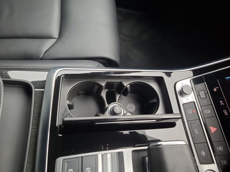 More views of Audi Q7