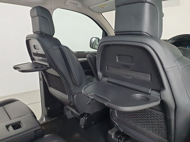 More views of Citroen Spacetourer