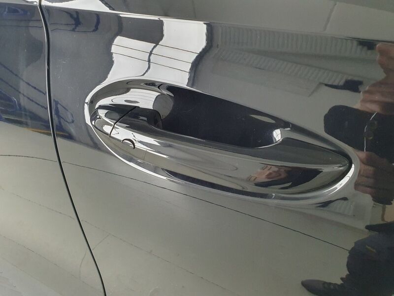 More views of MG MG4