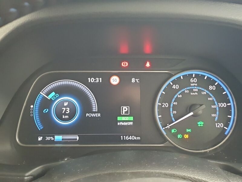 More views of Nissan Leaf