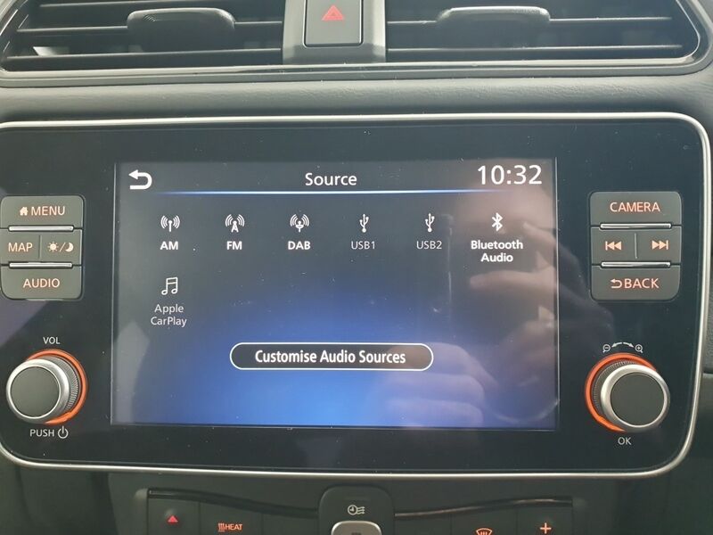 More views of Nissan Leaf