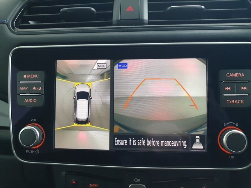 More views of Nissan Leaf