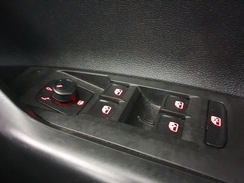 More views of Volkswagen Polo