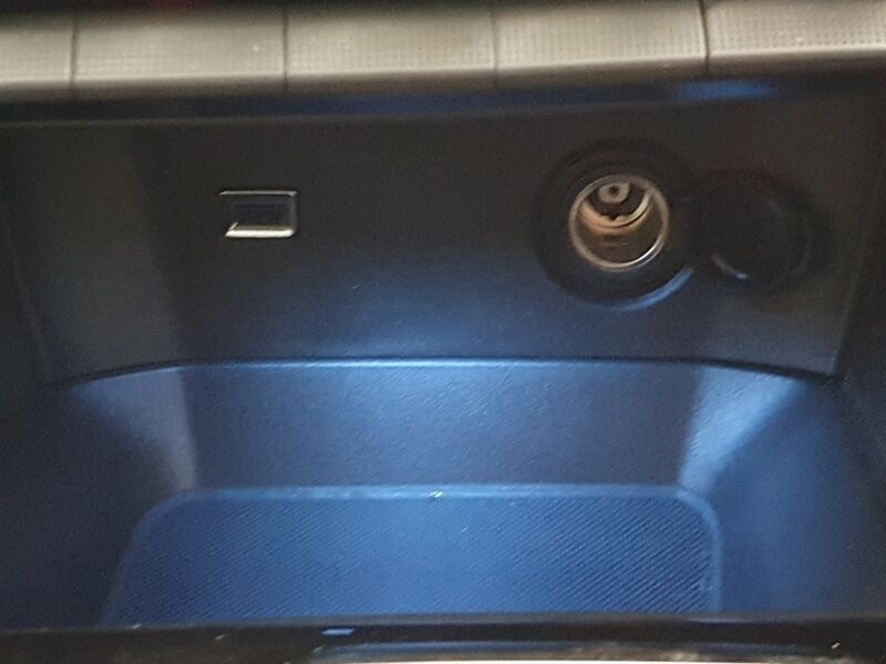 More views of Peugeot 3008