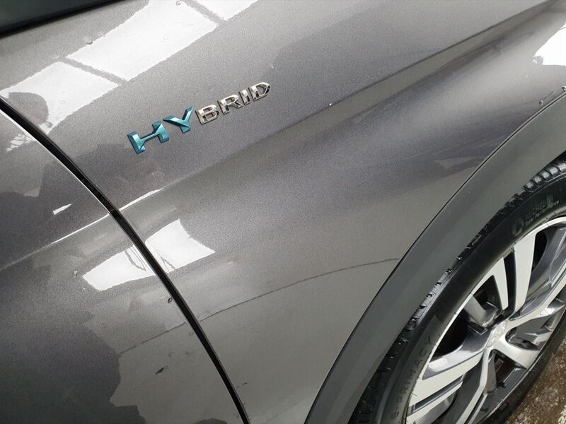 More views of Peugeot 3008