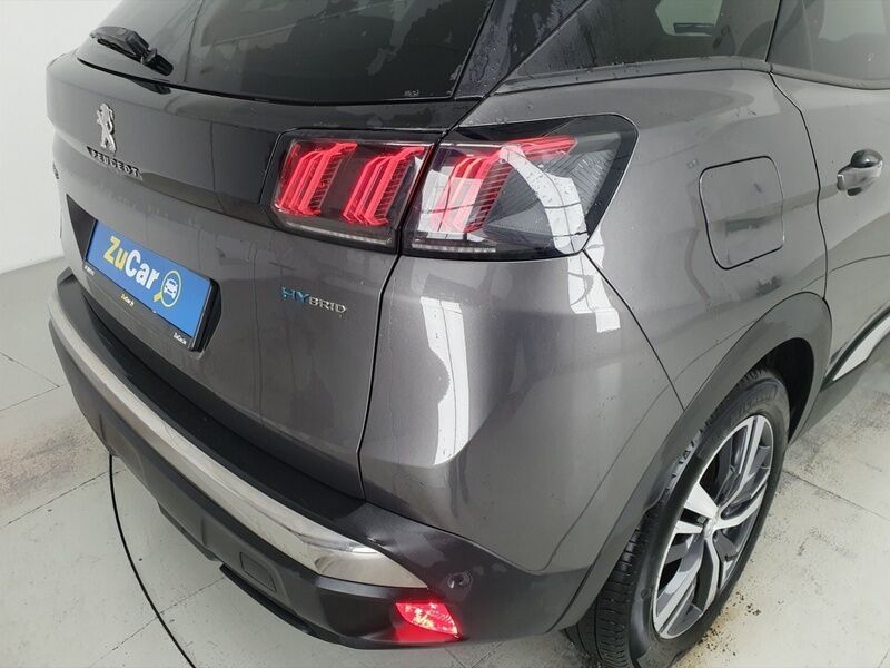 More views of Peugeot 3008