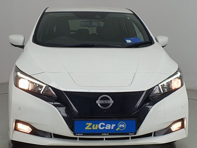 More views of Nissan Leaf