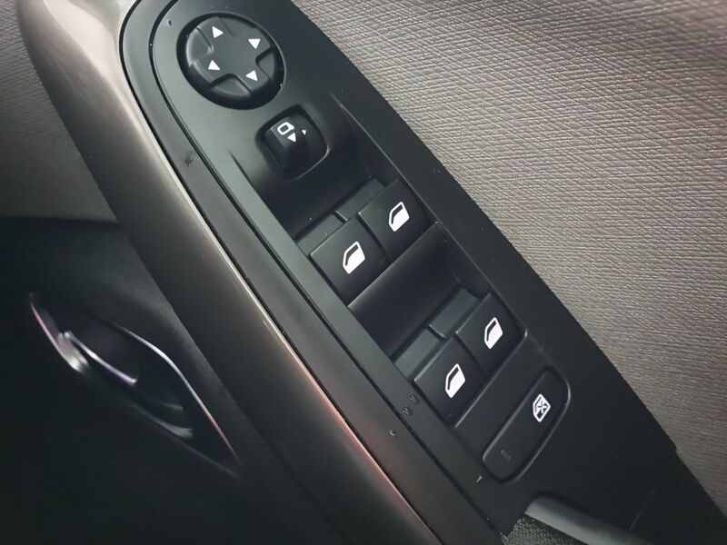 More views of Citroen C4 Picasso