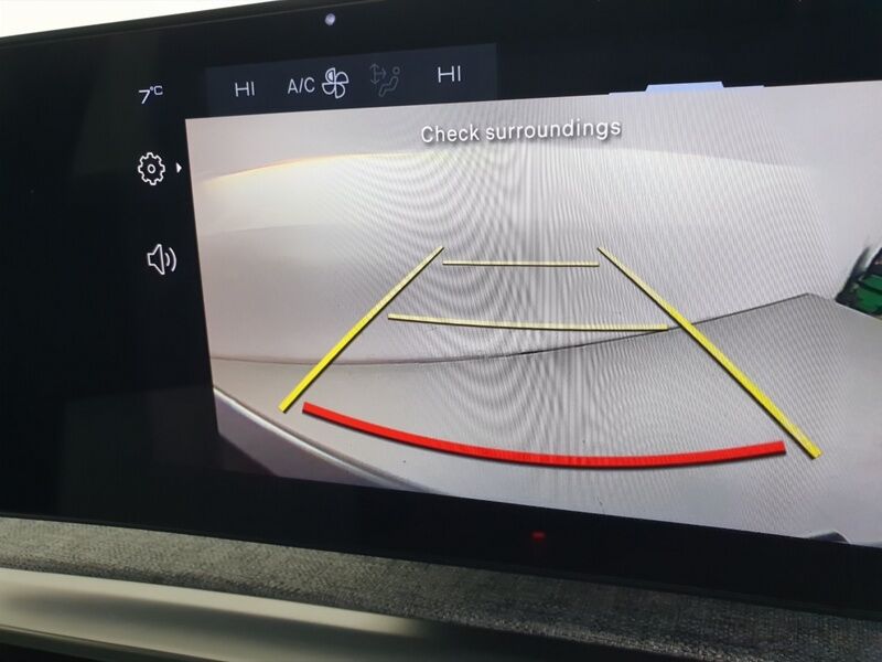 More views of Peugeot 3008