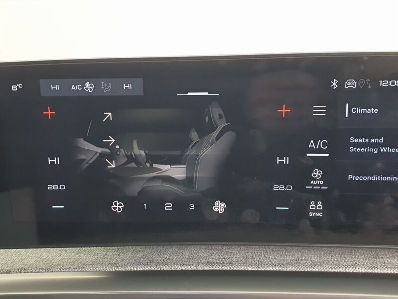 More views of Peugeot 3008