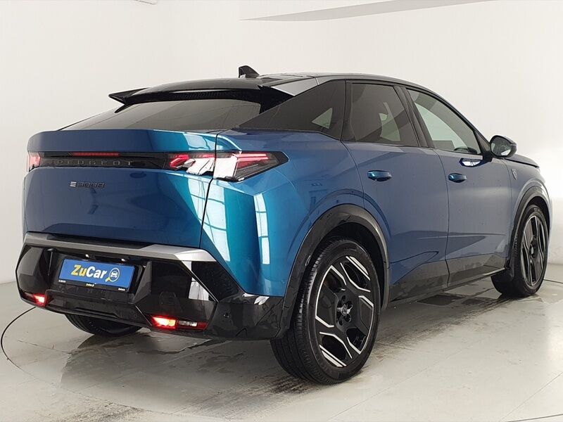 More views of Peugeot 3008