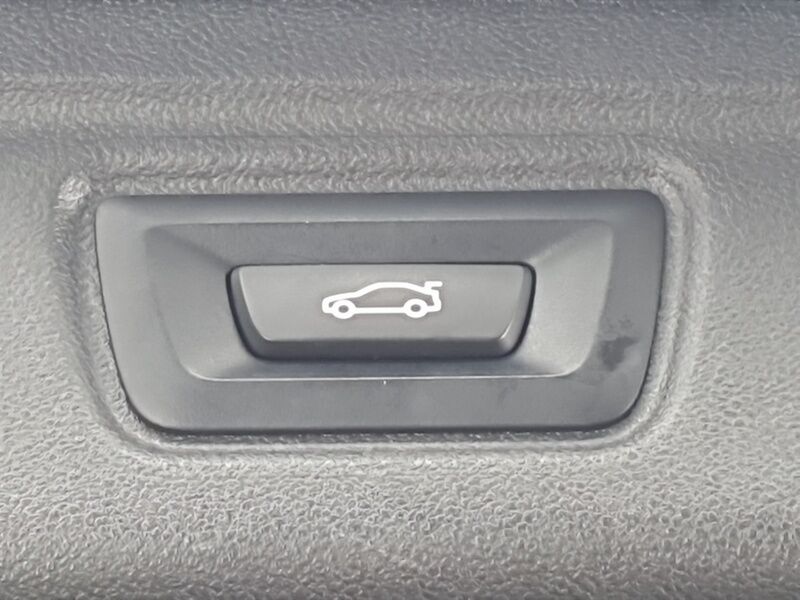 More views of BMW 3-Series