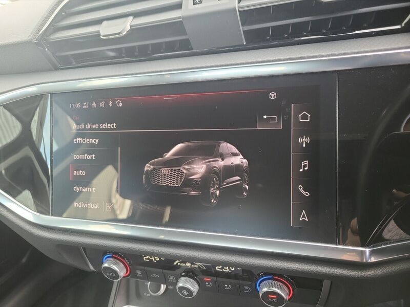 More views of Audi Q3