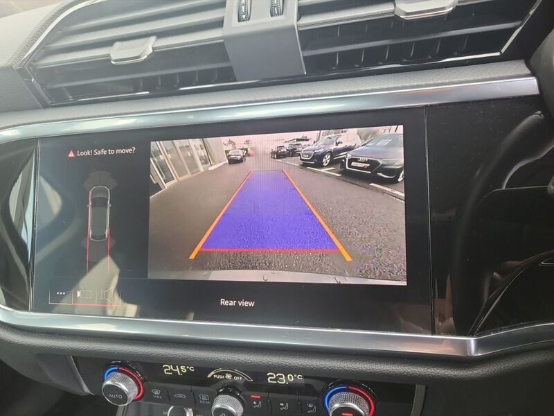 More views of Audi Q3