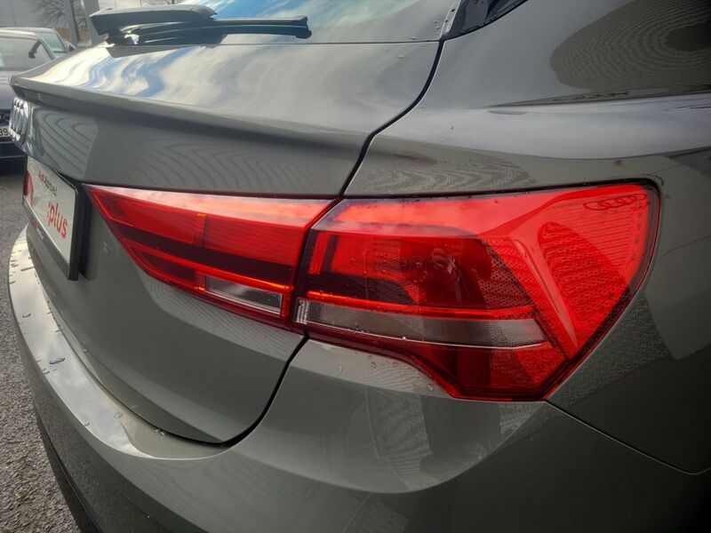 More views of Audi Q3