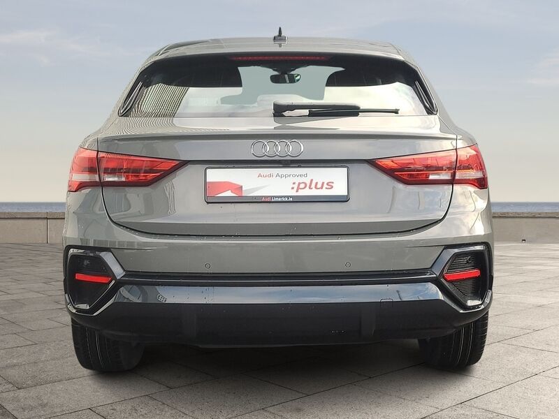 More views of Audi Q3