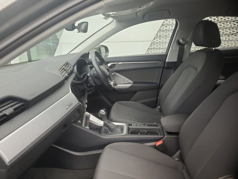 More views of Audi Q3