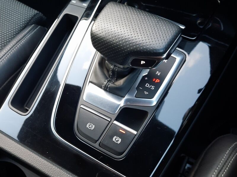 More views of Audi Q5