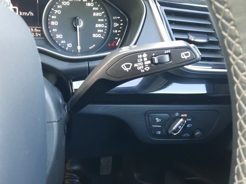 More views of Audi Q5