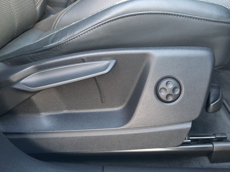 More views of Audi Q5