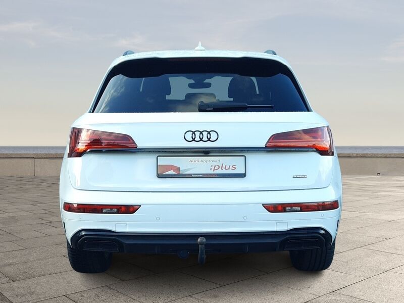 More views of Audi Q5
