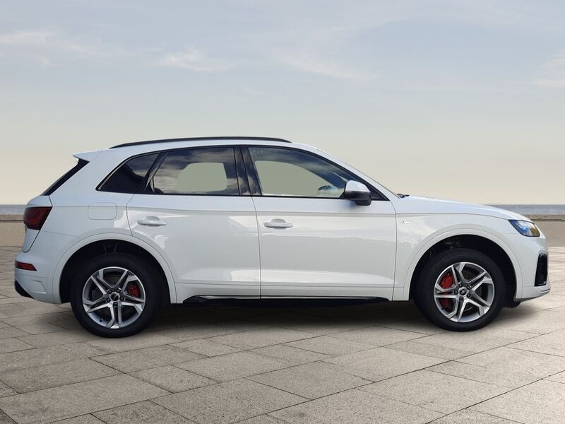 More views of Audi Q5