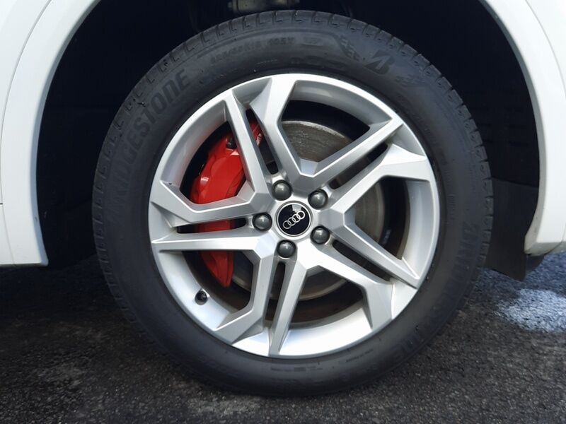 More views of Audi Q5