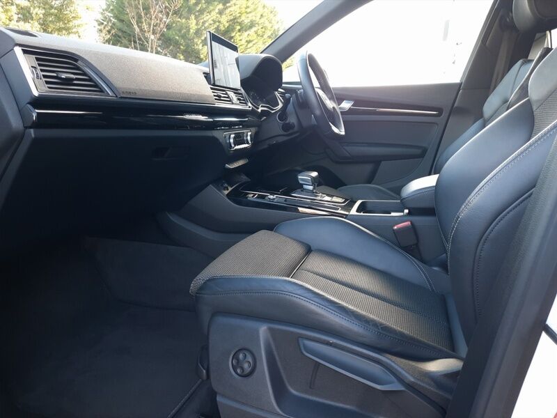 More views of Audi Q5