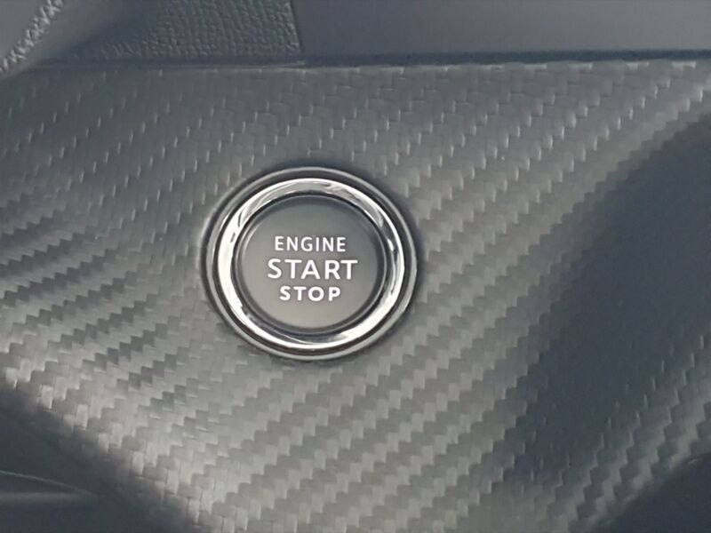 More views of Peugeot 2008