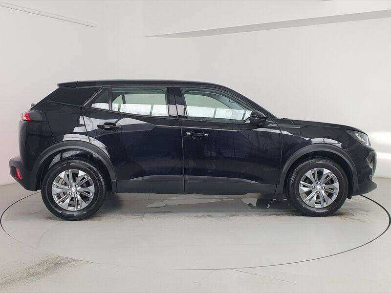 More views of Peugeot 2008