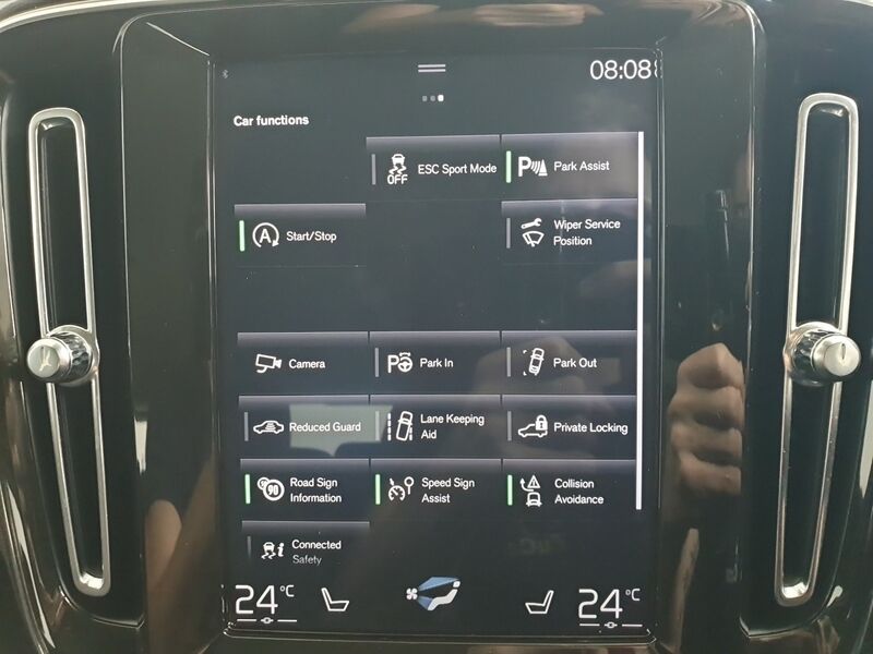 More views of Volvo XC40