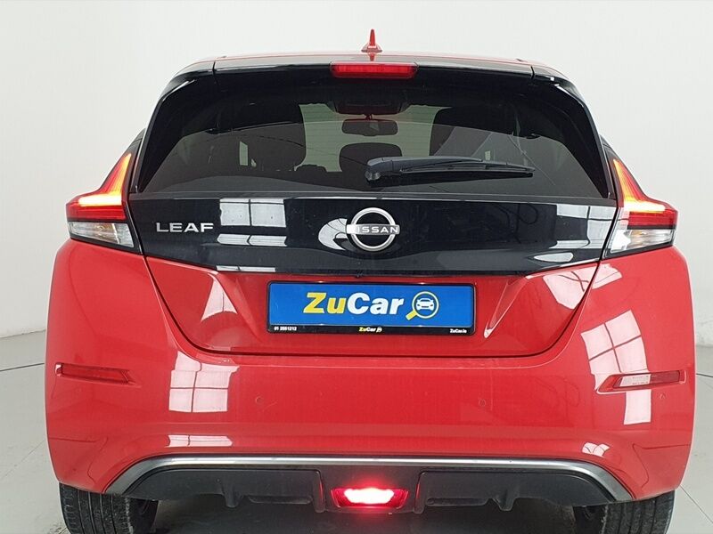 More views of Nissan Leaf