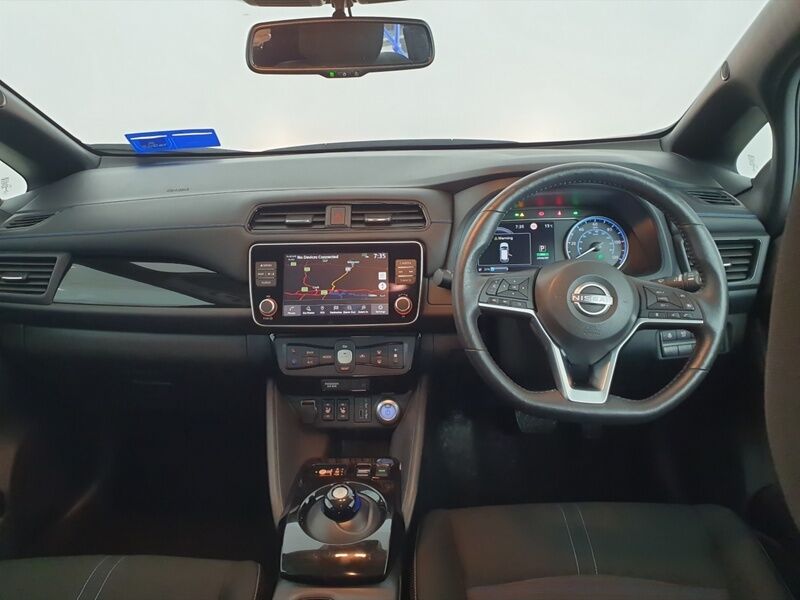 More views of Nissan Leaf