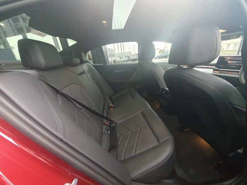 More views of BMW i5