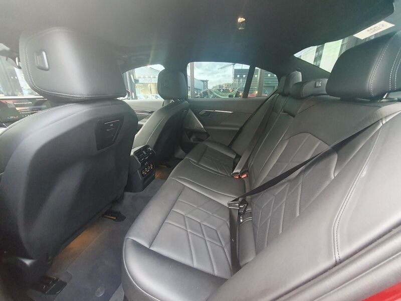 More views of BMW i5