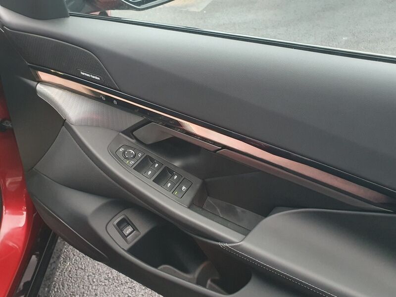 More views of BMW i5