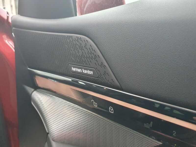 More views of BMW i5