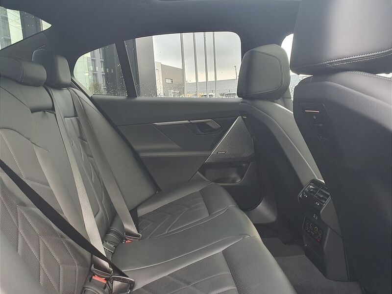 More views of BMW i5