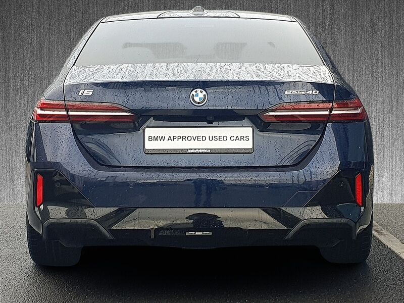 More views of BMW i5