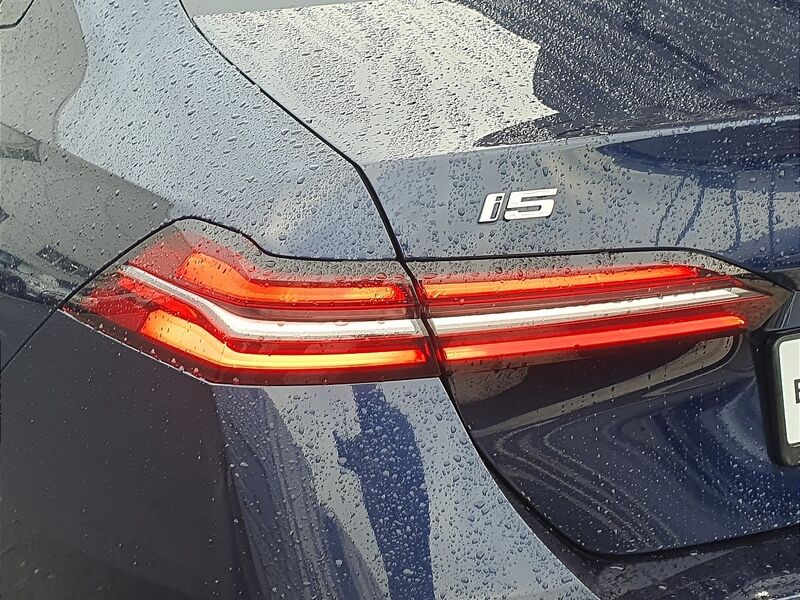 More views of BMW i5