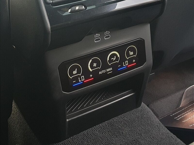 More views of BMW i5