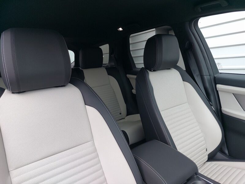 More views of Land Rover Discovery Sport