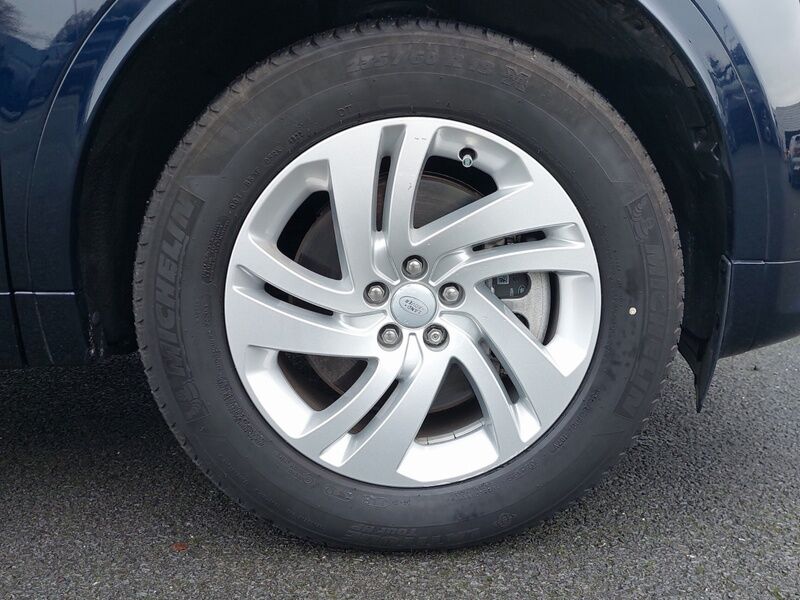 More views of Land Rover Discovery Sport