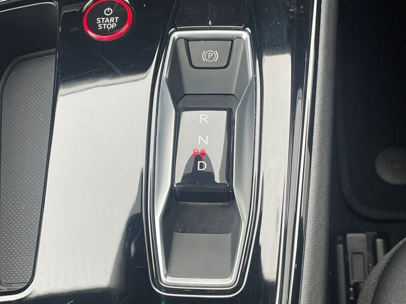 More views of Audi e-tron GT quattro