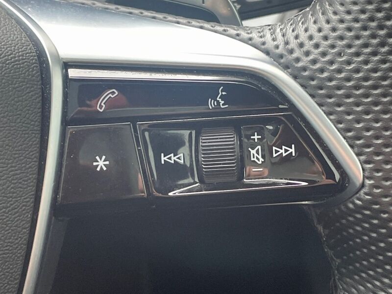 More views of Audi e-tron GT quattro